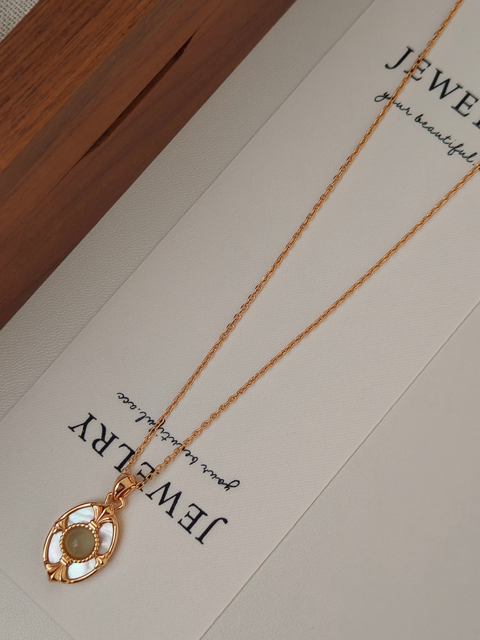 Vintage Gold Prehnite & Mother of Pearl Necklace - S925 Sterling Silver